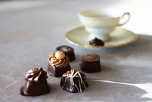 Indlæs billede til gallerivisning Aalborg Chokoladen - Dessertstykker 9 stk.